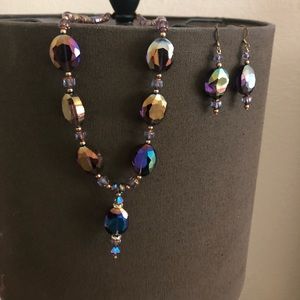 Beautiful Iridescent Beaded Necklace Set